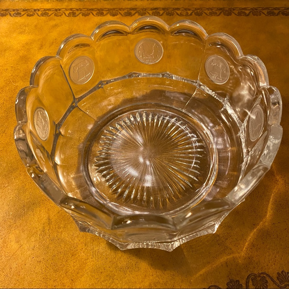 70s Vintage Fostoria Clear Glassware Bowl With Liberty Bell Minuteman 1887 Coins
